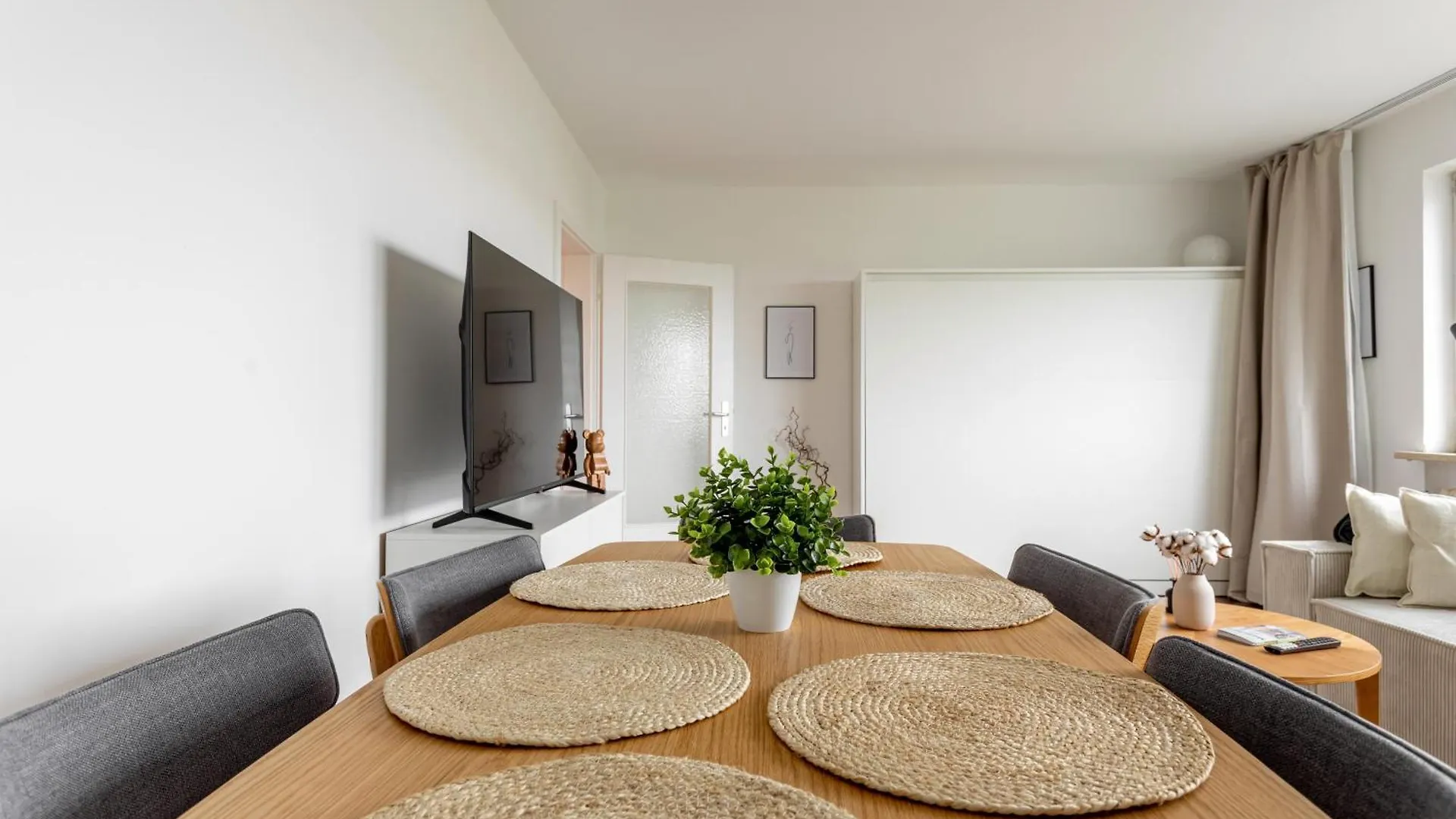 Global Living - Design Apartments I Terrace I Kitchen I Smart-Tv I Parking Space I Muenchen Niemcy