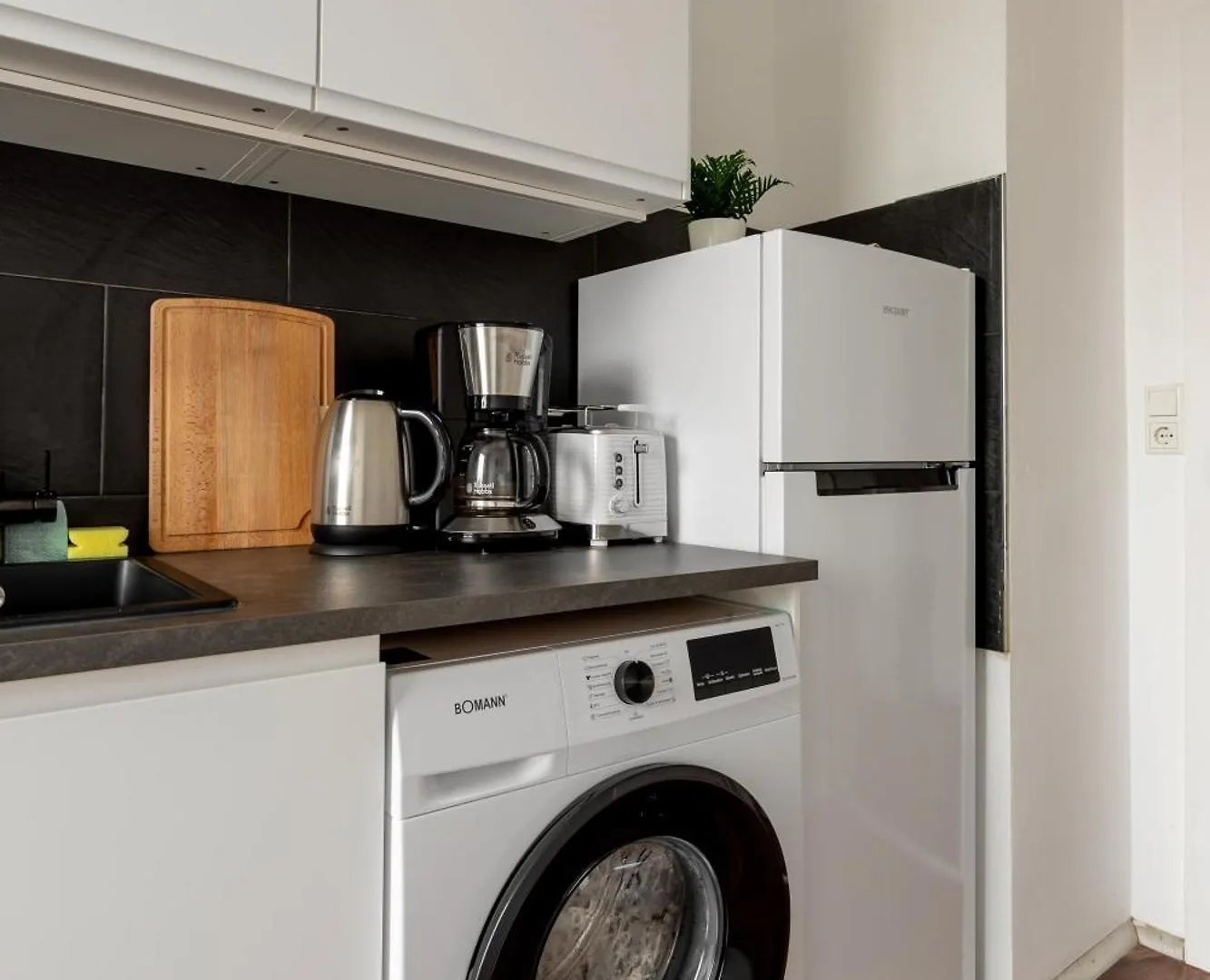 Global Living - Design Apartments I Terrace I Kitchen I Smart-Tv I Parking Space I Muenchen Munich