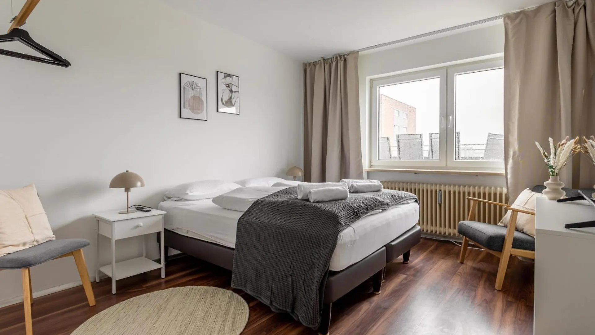 Global Living - Design Apartments I Terrace I Kitchen I Smart-Tv I Parking Space I Muenchen