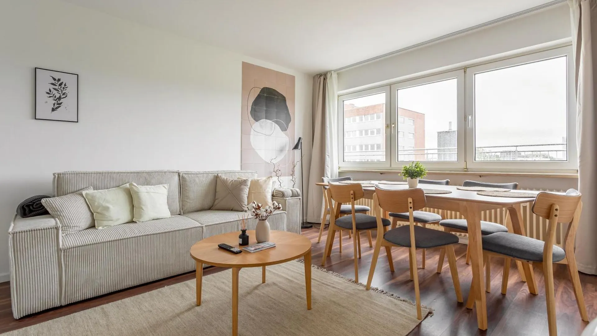 Global Living - Design Apartments I Terrace I Kitchen I Smart-Tv I Parking Space I Muenchen