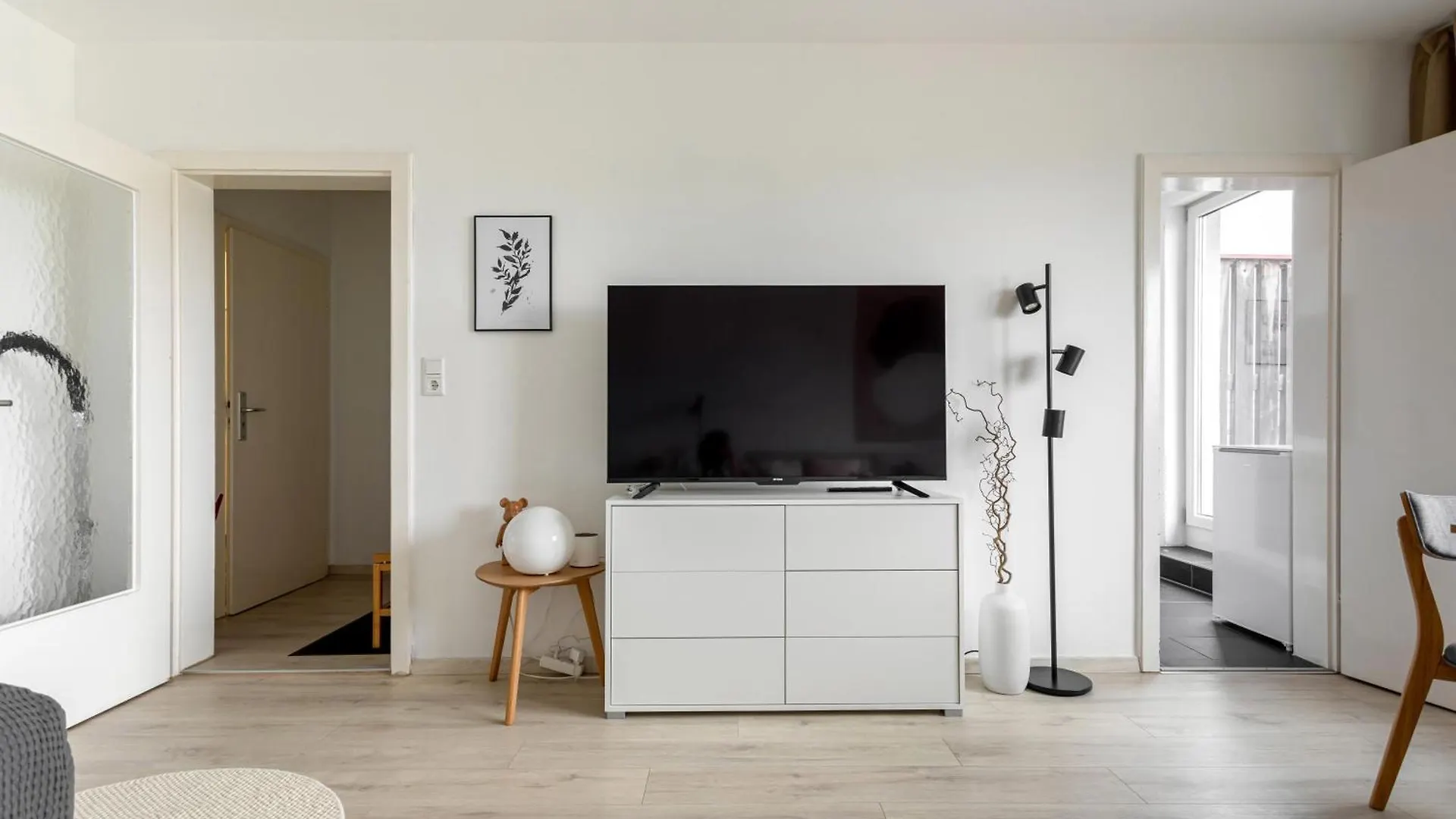 Global Living - Design Apartments I Terrace I Kitchen I Smart-Tv I Parking Space I Muenchen  Munich