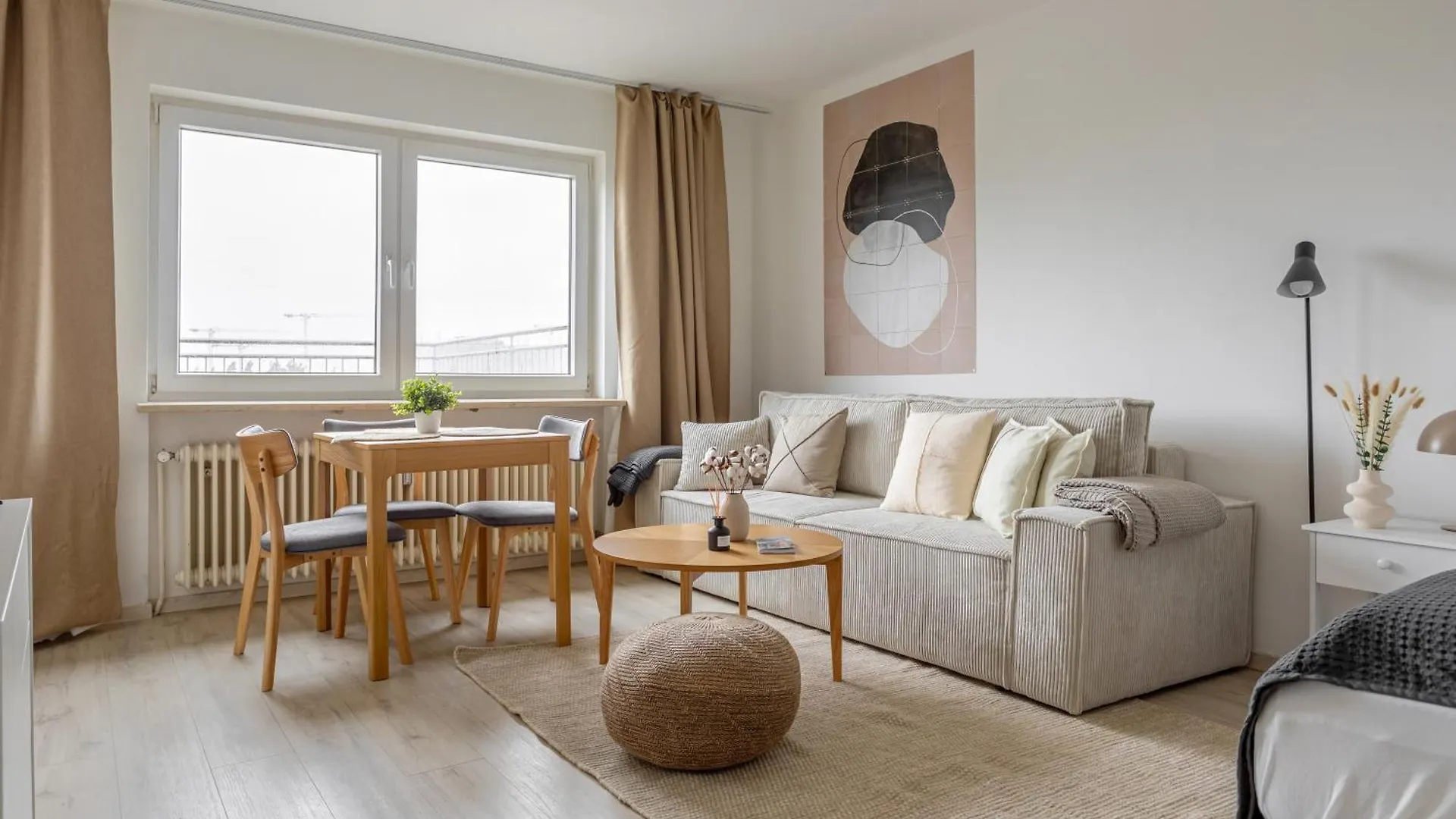 Global Living - Design Apartments I Terrace I Kitchen I Smart-Tv I Parking Space I Muenchen  Munich